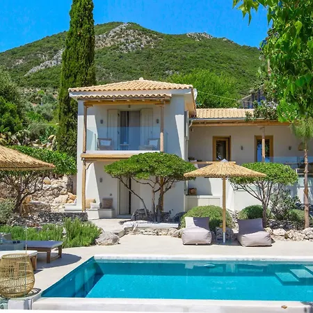 Islets Nydri (Lefkada)