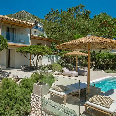 Islets Villa *