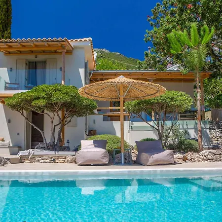 Islets Nydri (Lefkada)